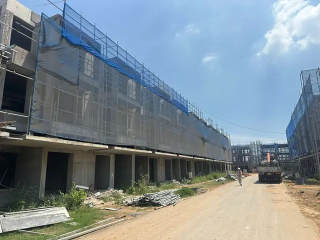 Toàn cảnh công trường Senturia An Phú
